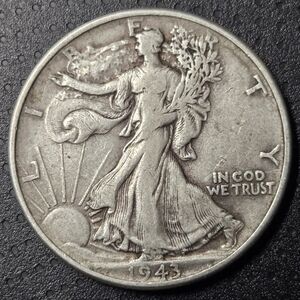 1943 Walking Liberty Silver Half Dollar 90% Silver 50 cent piece 🗽